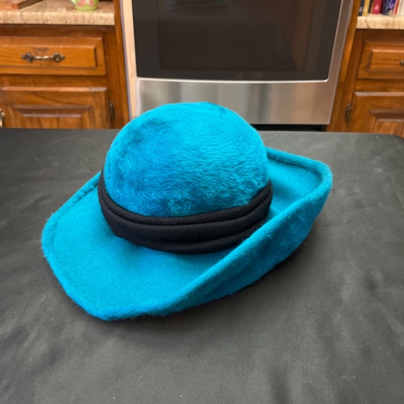 Fabulous, Vintage, Dolores of England and Paris, brimmed Hat. 1954. - Picture 2 of 10